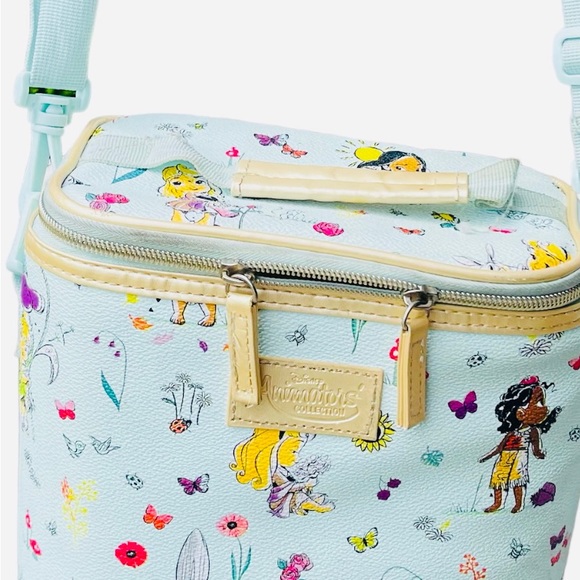 Disney animators collect matching lunch box - Picture 4 of 10